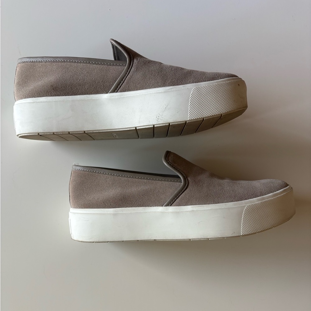 Vince Women’s warren suede sneaker size 6